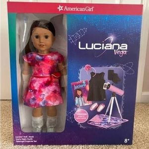 NIB Girl of the Year GOTY 2018 Luciana Vega gift set